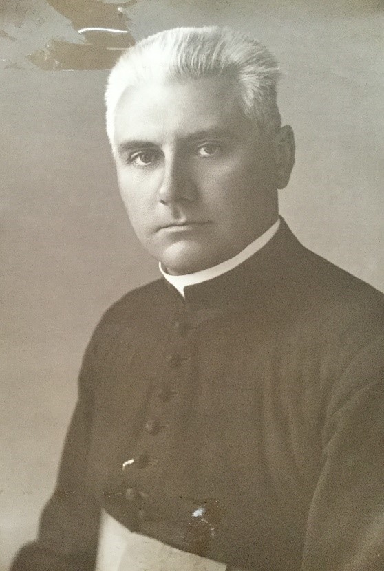 Dr. Babics Endre kanonok-plébános