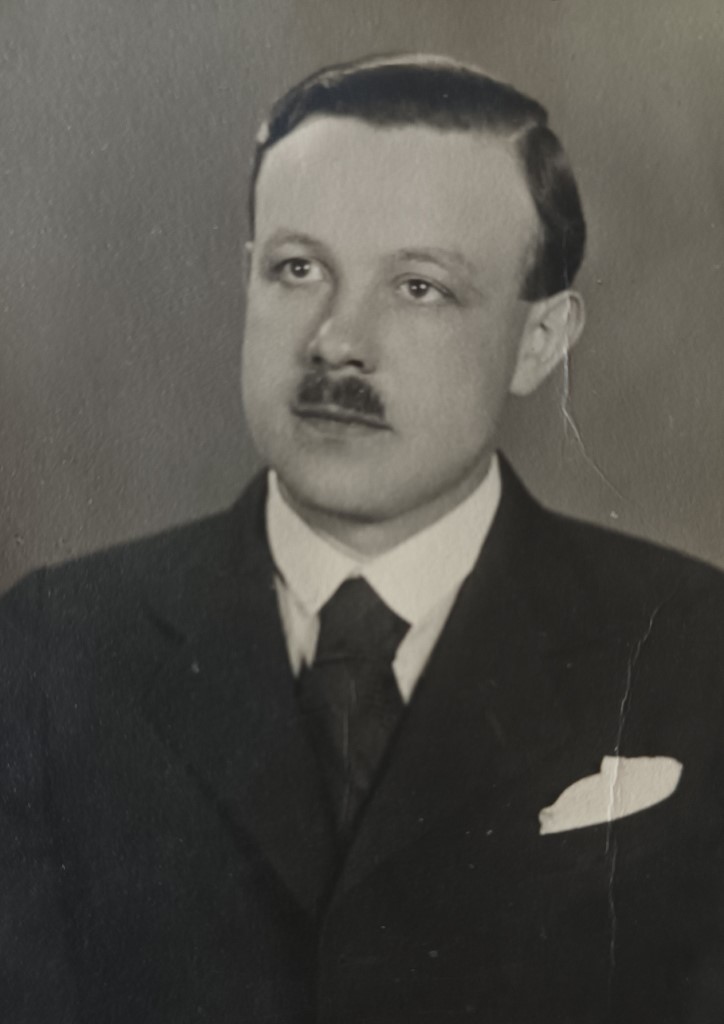 1933. Borsó Gyula 21 évesen, tanítóképző tablókép