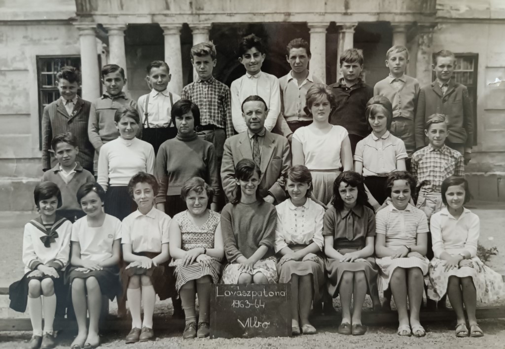 1964. Borsó Gyula az osztályával