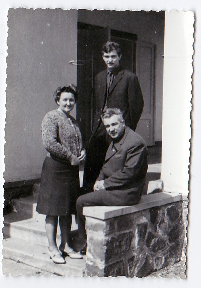 Fonyódligeten családjával (1964)